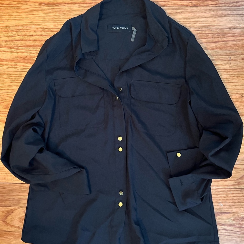 Ivanka Trump button up